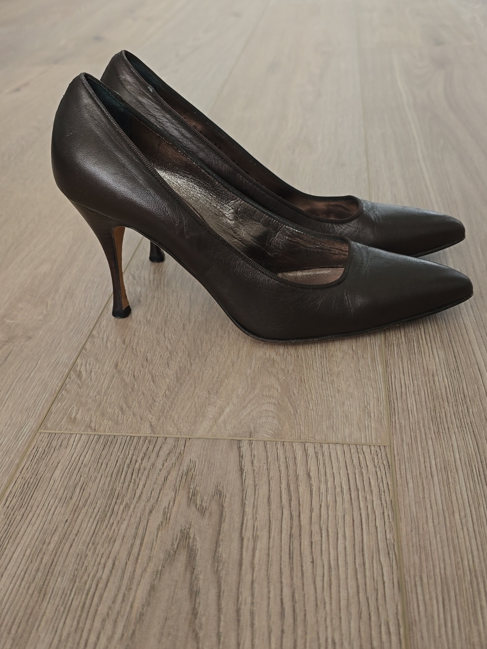 Cole Haan Pointed Toe Pumps - 7.5B